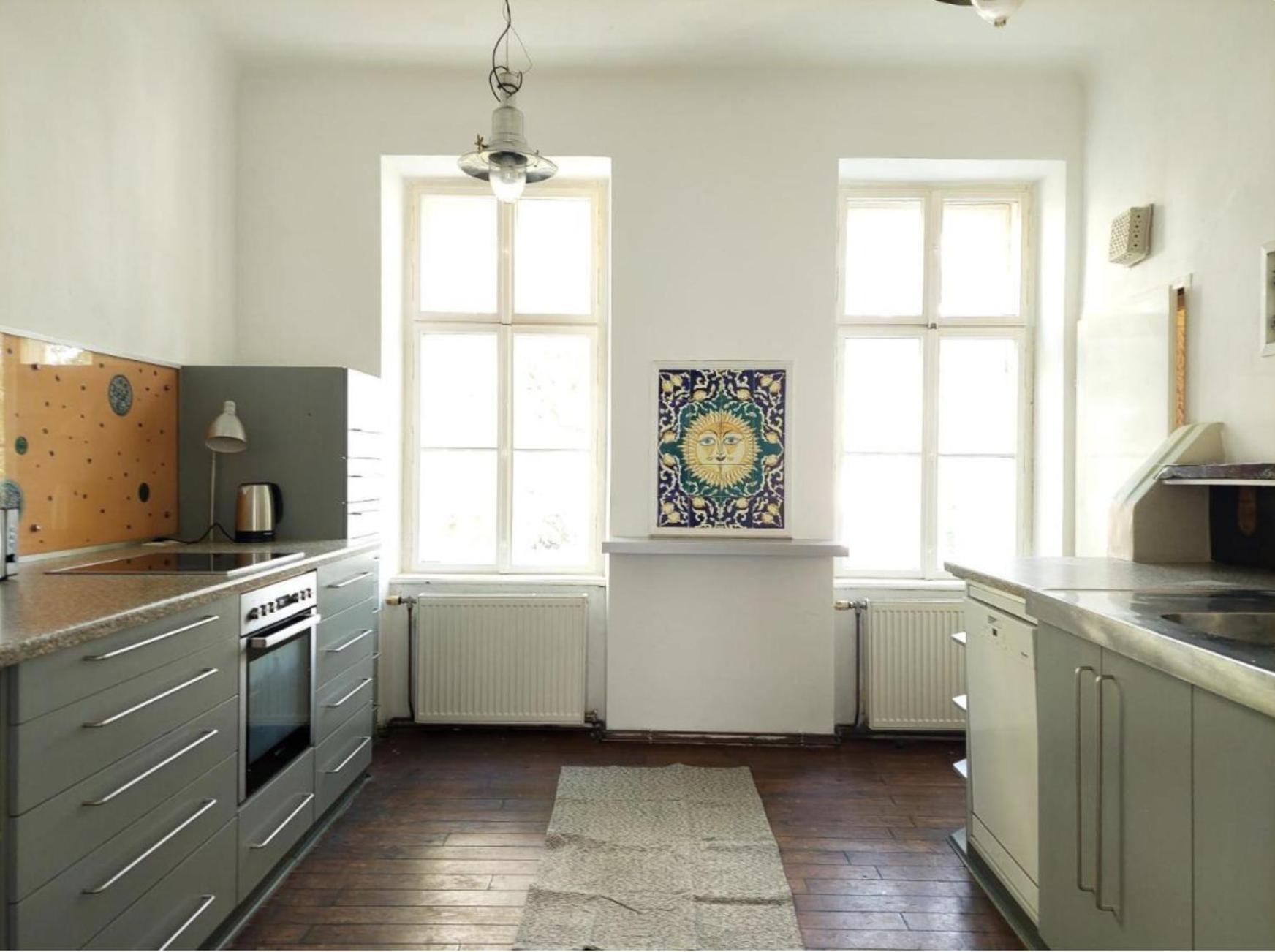 Eden Garden With Terrace & Bbq Apartment